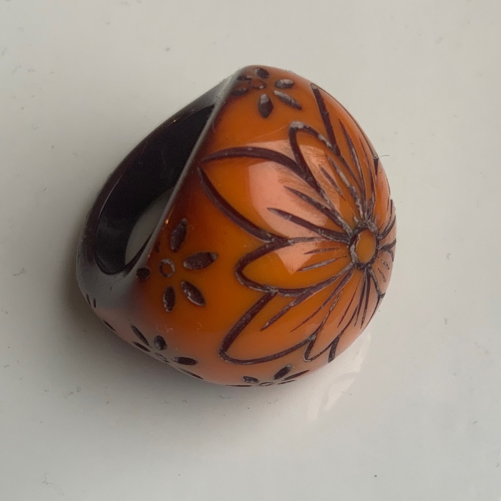 Kapital design Vintage Boho chunky butterscotch floral ring. Size 8.